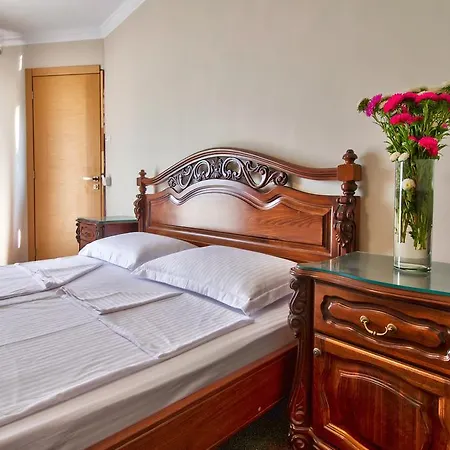 完美酒店 3* 瓦爾納