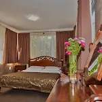 Perfect 3* فارنا