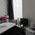 Perfect 3* فارنا