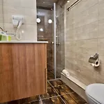 Perfect Hotel Warna