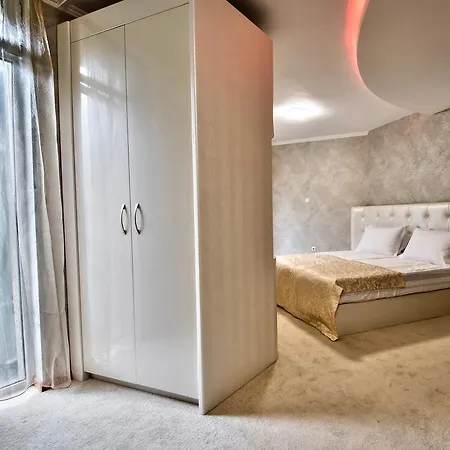 Perfect Hotel